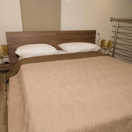 Yourcastle2 Apartment Александруполис Екстериор снимка
